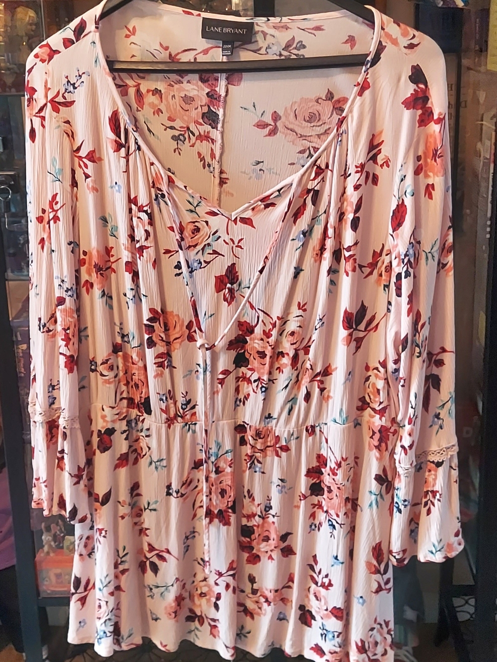 Lane Bryant Cream Pink Floral V-Neck Tunic